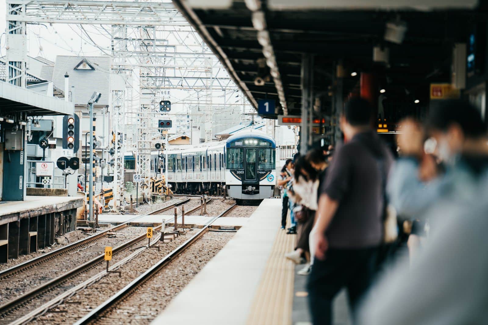 eSIM Japon vs pocket WiFi vs carte SIM : comparatif 2026